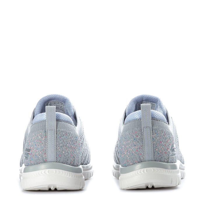Grey women's wide knit sneakers, rear view, white outsole and heel tab
