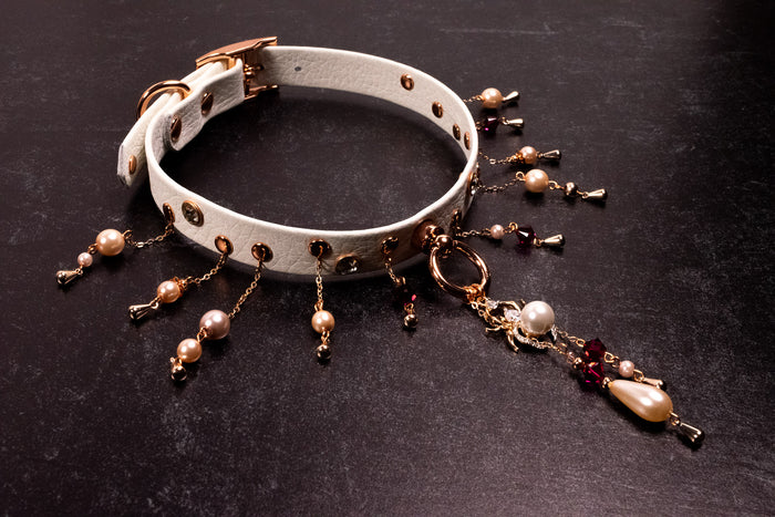 "White Widow" - White Leather Collar _ LIMITED _