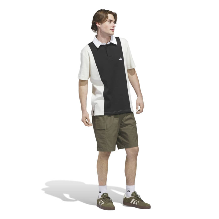 Men’s olive woven cargo shorts with elastic waistband and cargo pockets