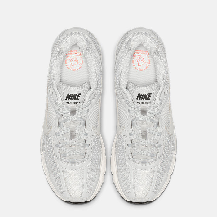 Top view of the Nike Zoom Vomero 5.