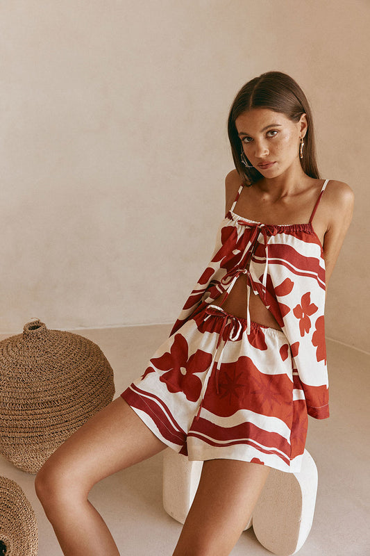 Red Sienna Sunset Print Elastic Drawstring Zuma Shorts